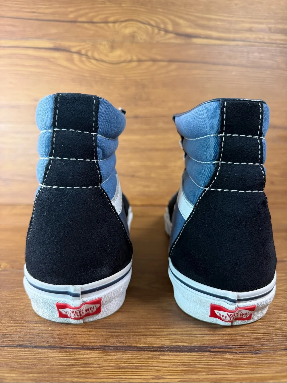 Vans ships within